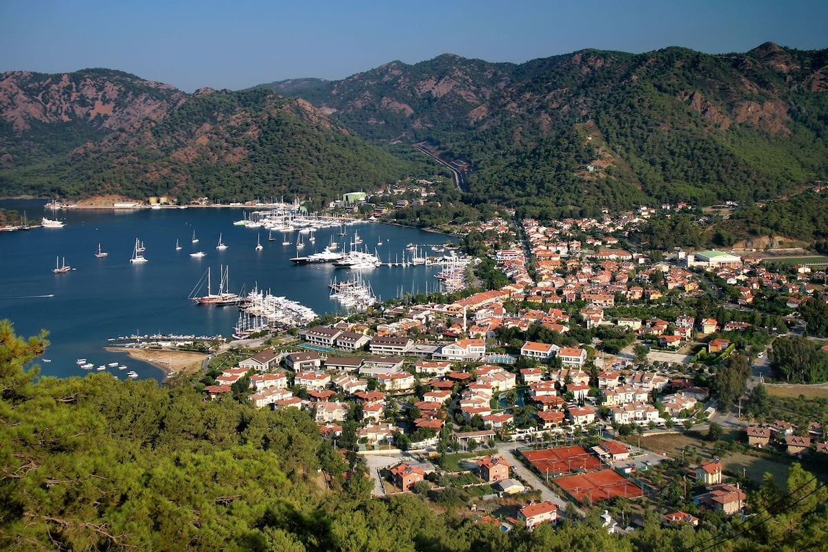 Göcek — прибрежная марина и набережная