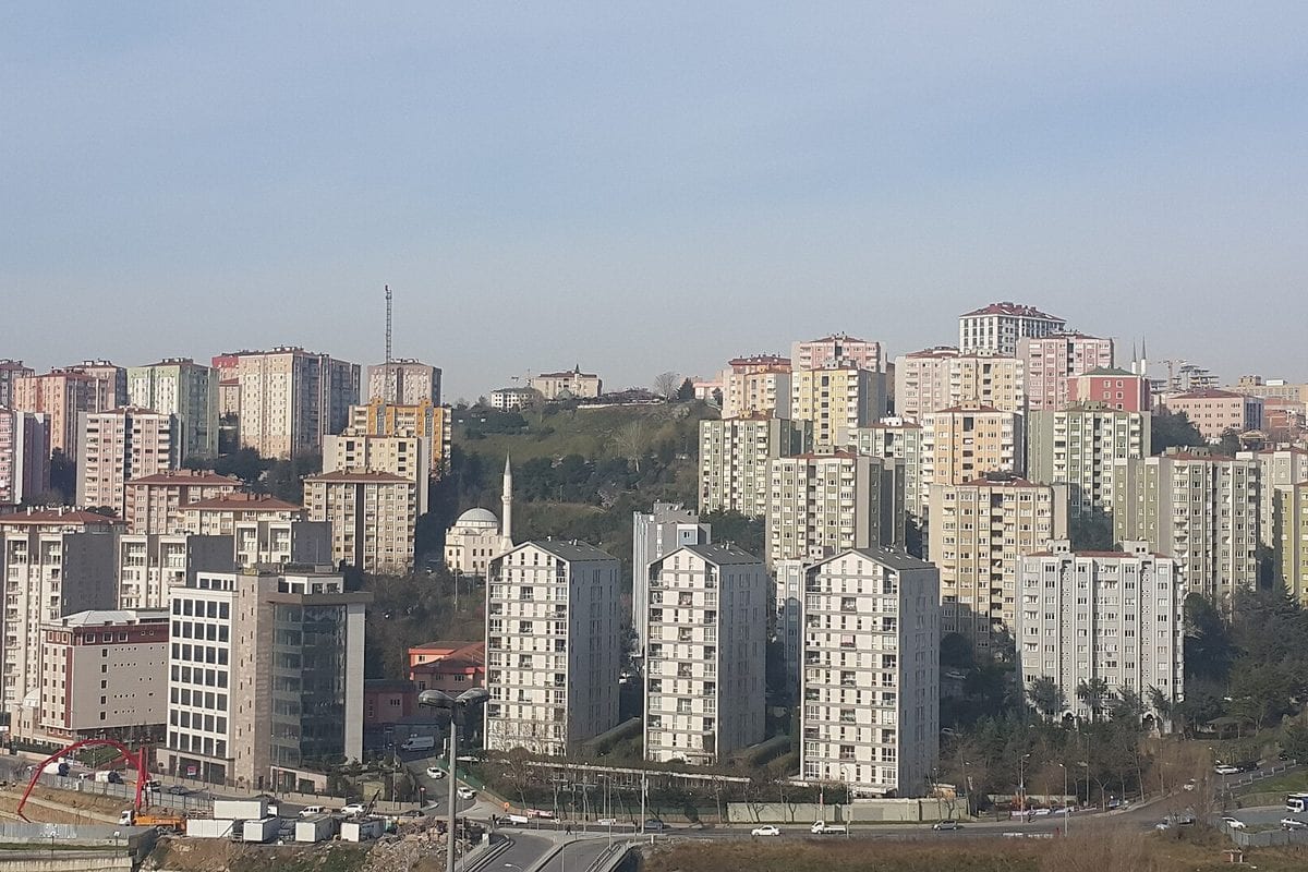 Kağıthane — Stadtviertel und Stadtansicht